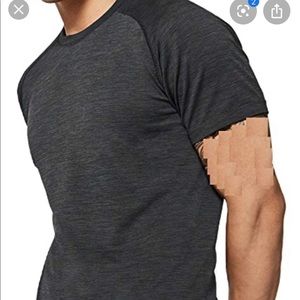 Men’s lululemon top